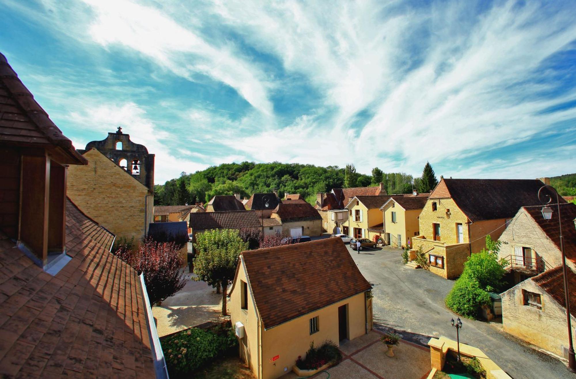 Logis Hotel Archambeau Thonac エクステリア 写真